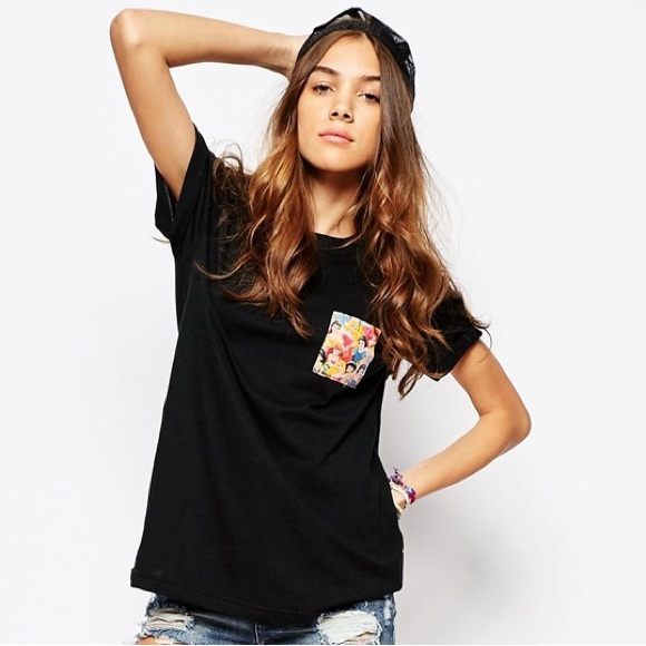 Vans | Women’s Disney Princess Pocket Tee - XS - Picture 4 of 5